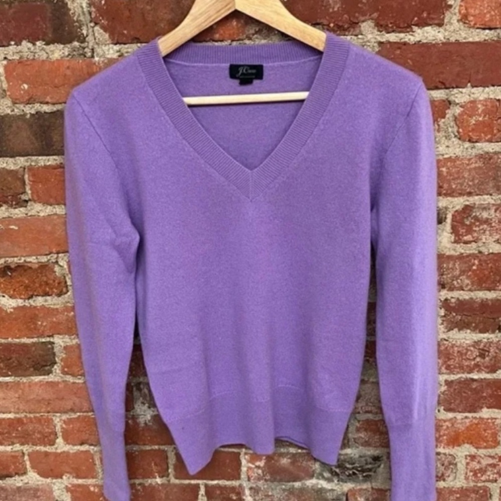 J. Crew lavender purple v-neck cashmere sweater